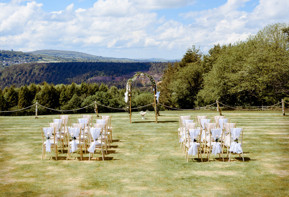 ceremony 7 outside HIGH_Jean_and_Julian_008